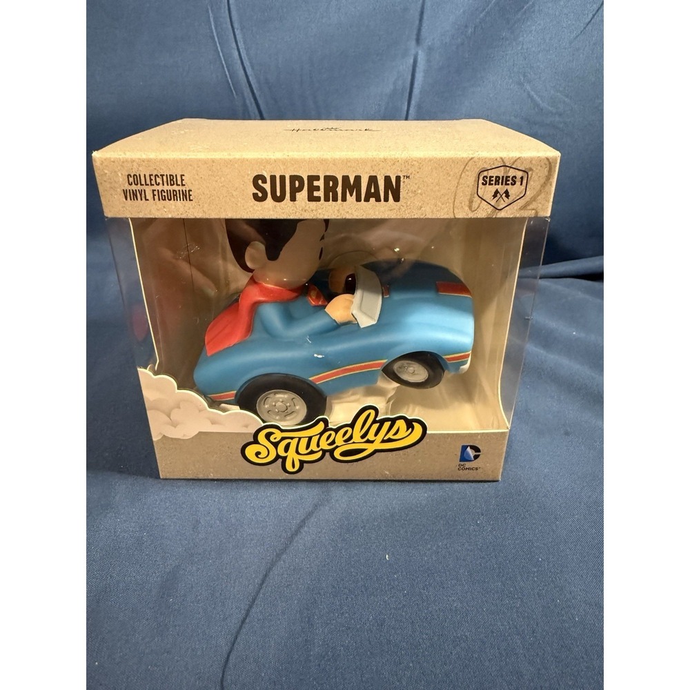 Hallmark 2016 Superman™ Squeelys™ Collectible Vinyl Figure NIB
